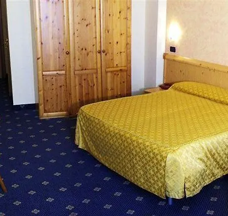 Grand Panorama Hotel 3*